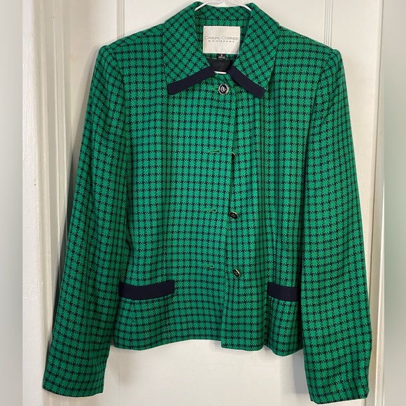 Casual Corner Jackets & Blazers - RARE Casual Corner Vintage Green and Black Jacket
